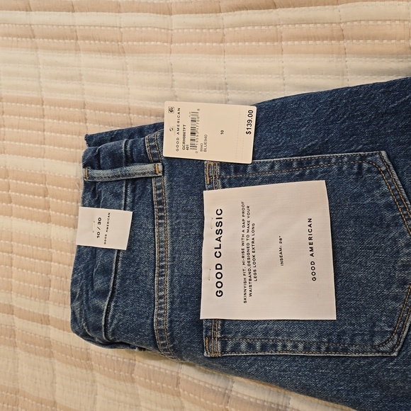 Good American Jeans - Picture 6 of 6